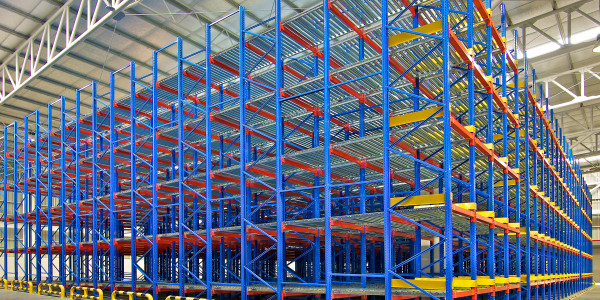 Pintar Fachadas de Naves Industriales, Fábricas y Almacenes Villalbilla · Pintura para Pintado de Naves, Fábricas y Grandes Estructuras