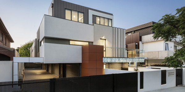 Pintar Fachadas de Casas Unifamiliares / Chalets Valverde de Alcalá · Pintado de Paredes Exteriores